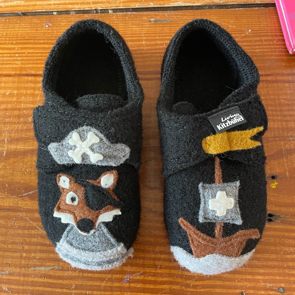Living Kitzbuhel Child’s slippers